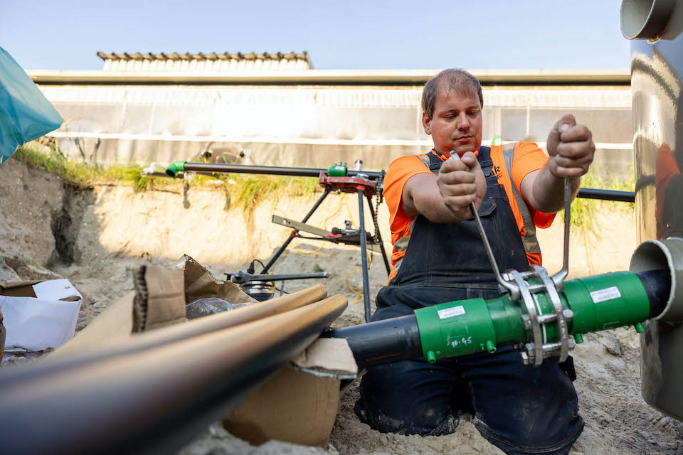 Aansluiten leidingwerk tankinstallatie Focus BV